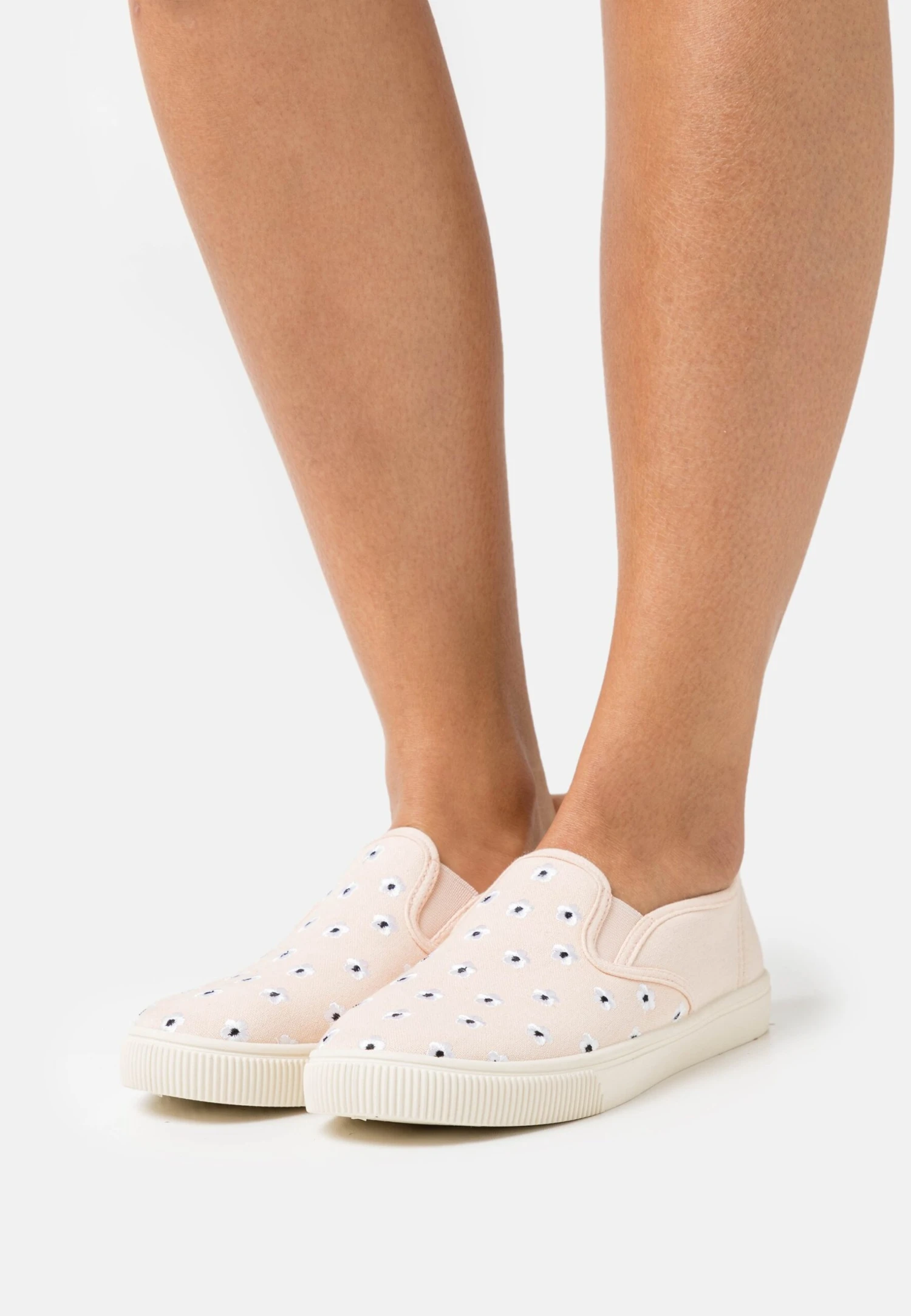 Cara - Trainers 3 Cara - Trainers