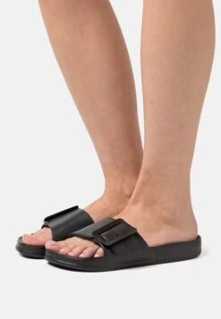 Even&Odd Pool Slides - Black