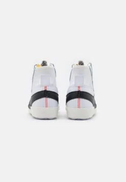 Nike Sportswear Blazer Mid '77 Jumbo Unisex - High-Top Trainers - White/Black/Sail/Team Orange -Affordable Shoe Store 1fac999507a84688a2299c8ca0af11bd