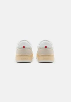 Genesis Soley 2.0 Sugar Pina Unisex - Trainers - Off-White/White -Affordable Shoe Store 225b21a196db46f1b17abd4fcde9ff31