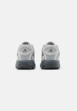 Adidas Originals Response Cl Unisex - Trainers - Grey Two/Grey Four/Grey Six -Affordable Shoe Store 22a80d3a05b74b22a3987552ab783e8b