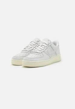 Nike Sportswear Nike Air Force 1 Premium - Trainers - Summit White/Coconut Milk -Affordable Shoe Store 2d587077d6274975a8108376a2ae4346