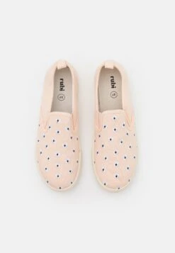 Cara - Trainers 13 Cara - Trainers -Affordable Shoe Store 47062efe1c3a4a229841f3fe6a159257