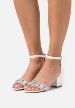 Sandals - Ivory