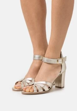 Pavement Gillian- Sandals - Light Gold