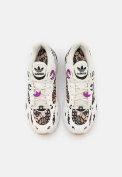 Adidas Originals Astir- Trainers - Footwear White/Off White/Magic Beige -Affordable Shoe Store 68cd4106448842d6868f5db374a3985e