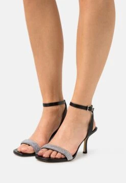 MICHAEL Michael Kors Carrie - Sandals