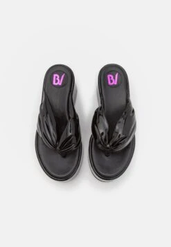 Dolly Platform Thongs - T-Bar Sandals - Black -Affordable Shoe Store 79ffe6b5aaf24516989a2644e2468d73