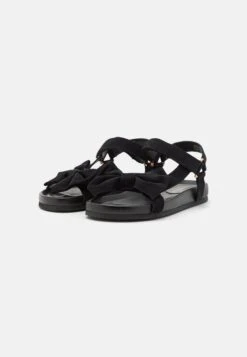 Copenhagen Shoes Sky And Diamonds 23- Sandals - Black -Affordable Shoe Store 805cc938cf7d4e11adad51a904c3d15e