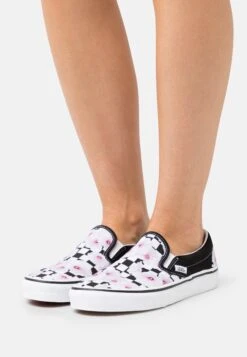 Featured Products 7 Vans Classic Slip On - Slip-Ons - Black