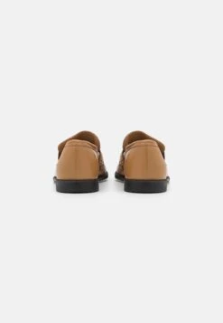 Pavement Hailey - Slip-Ons - Sand -Affordable Shoe Store 9271992a43fd472988ff29636916464a