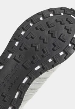 Adidas Originals Retropy E5 Unisex - Trainers - Grey Two/Matte Silver/Better Scarlet 21 Adidas Originals Retropy E5 Unisex - Trainers - Grey Two/Matte Silver/Better Scarlet -Affordable Shoe Store a39b497baeef411faf273453bab5413f