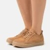 Clarks Barleigh Lace - Lace-Ups - Light Tan