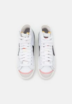 Nike Sportswear Blazer Mid '77 Jumbo Unisex - High-Top Trainers - White/Black/Sail/Team Orange -Affordable Shoe Store ac3547823f4b458ba1243f1338265394