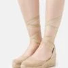 Castañer Carina- Espadrilles - Sand