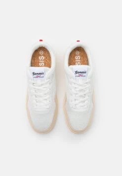Genesis Soley 2.0 Sugar Pina Unisex - Trainers - Off-White/White -Affordable Shoe Store bfb9c51a490f48b3873abd1f2733c826
