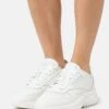 Reebok Classic Extra - Trainers -Affordable Shoe Store c6601a0ca7a14ddf9840d292c4ad0b22