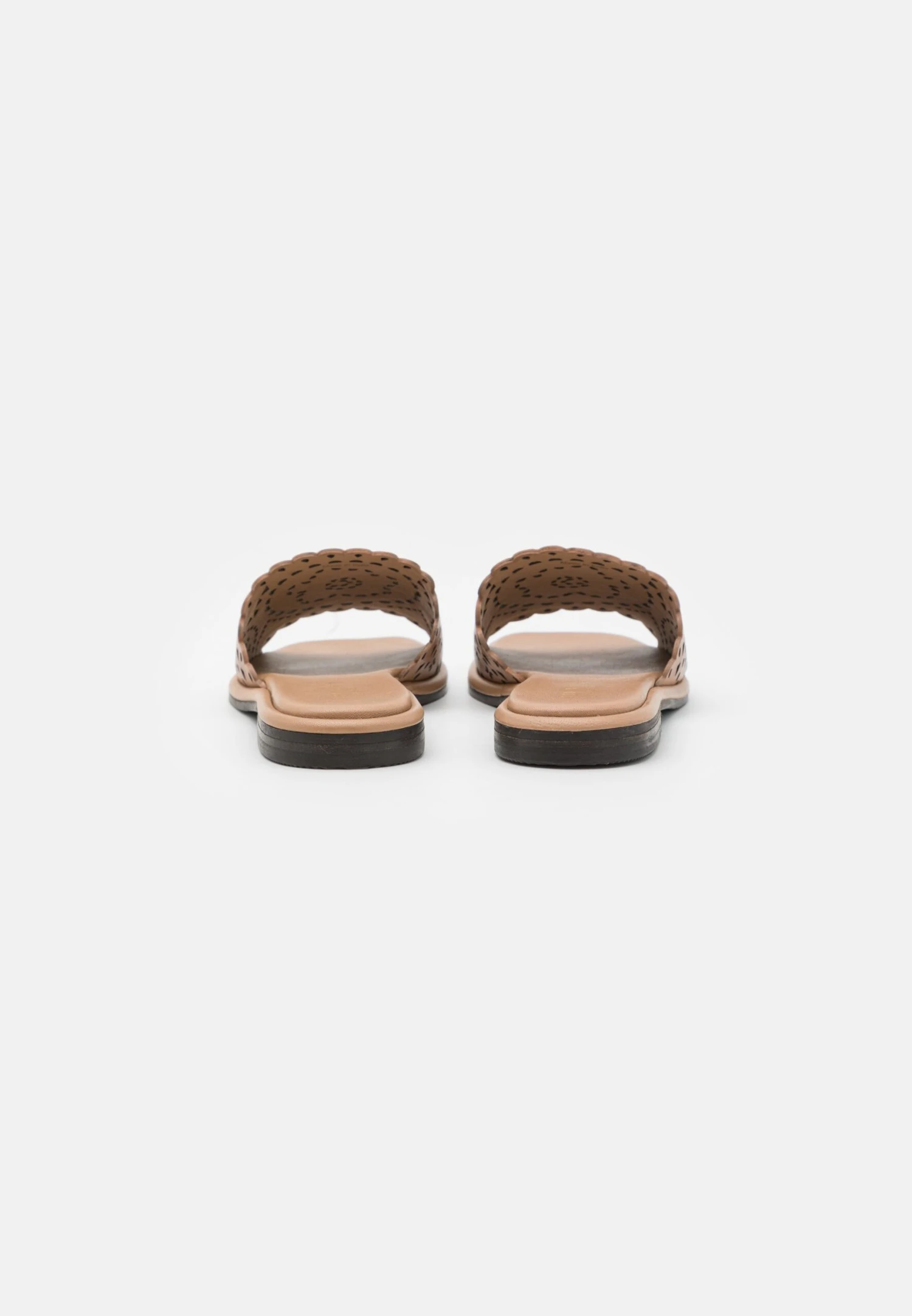 Ted Baker Clovei - Mules 6 Ted Baker Clovei - Mules - Image 4