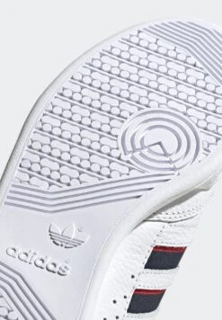 Adidas Originals Continental 80 Stripes Unisex - Trainers - Footwear White/Collegiate Navy/Vivid Red -Affordable Shoe Store ce9e5d93cff046f8b6388f4692b57b46