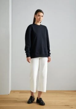 Pavement Nayeli - Slip-Ons -Affordable Shoe Store cfaf0386297e4b858884e6a8dc327f07