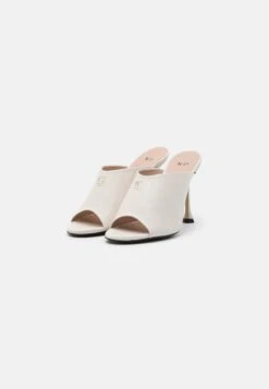 N°21 Heeled Mules - Off-White -Affordable Shoe Store d8c6511cc936451eadf193277413ec1a