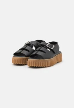 Clarks Torhill Seam - Platform Sandals - Black 10 Clarks Torhill Seam - Platform Sandals - Black -Affordable Shoe Store dfb73270d1cc4ccea4b010b43012f3bb