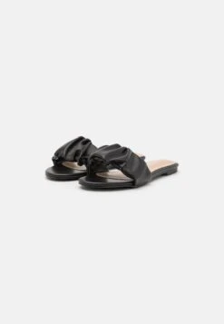 Raid Sunnie - Mules - Black 10 Raid Sunnie - Mules - Black -Affordable Shoe Store e285d271020f473386504e32a38ddefa