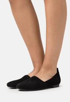 Pier One Leather- Slip-Ons - Black